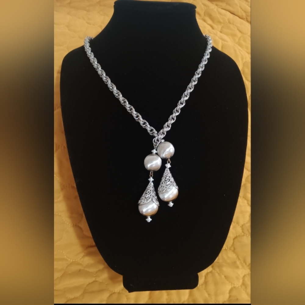Vintage Silver Pearl Lariat